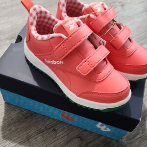 Reebok Kids Vibrant Pink Sneakers